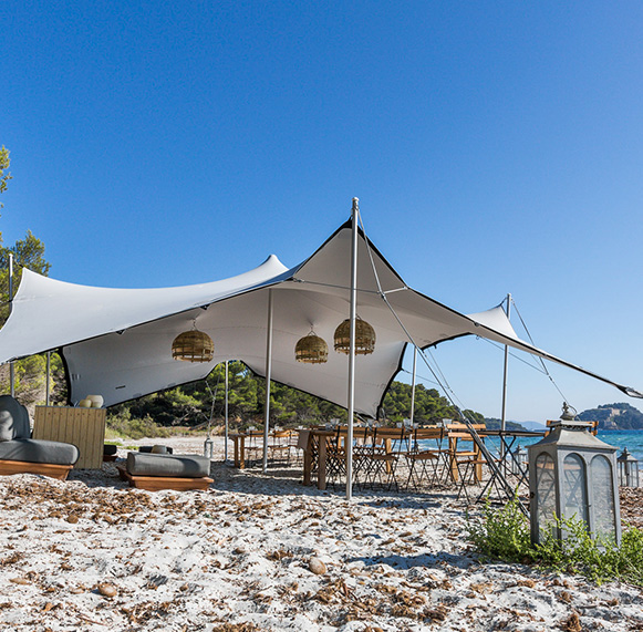 Mariage les pieds dans le sable